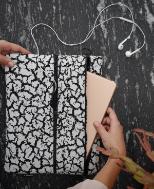 Чехол для планшета Rift S белый