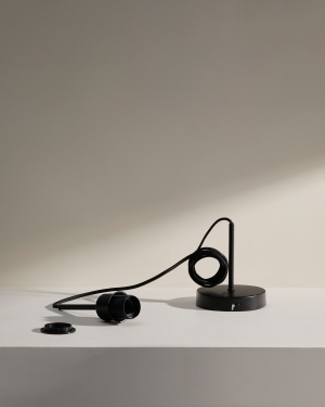 Основание металлического светильника Fluvia черного цвета, 250 см