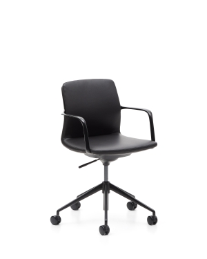 Офисный стул Nerlan из черной экокожи с черной алюминиевой рамой