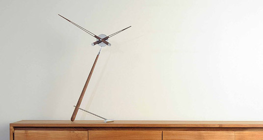 Настольные часы Puntero N хром-орех от интернет-магазина IDODOM.RU