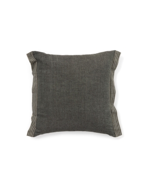 Чехол для подушки Niven из льна зеленого цвета с боковыми полосками 45 x 45 см
