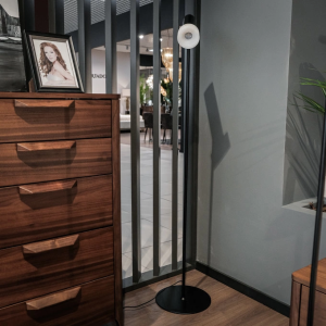 Торшер Focus черный - алебастр Торшер Focus черный - алебастр