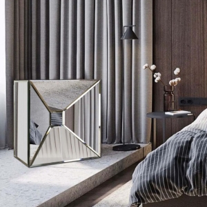 Столик Квадрум