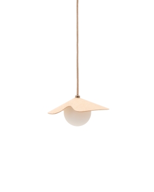 Потолочный светильник Wilara из дуба с шаром из белого матового стекла