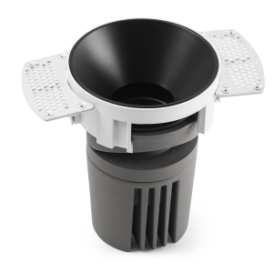 Встраиваемый светильник DEEP 78 R SMARCO черный 15° 2700K CRI90 STRIPY