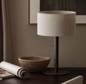 Настольная лампа Coco S1342 хромированный металл/черная кожа с абажуром 801011/35