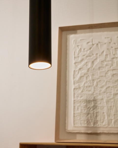 Подвесной светильник Andia из алюминия с черной отделкой от интернет-магазина IDODOM.RU