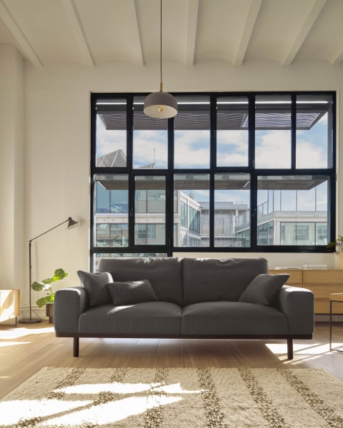 Тумба под ТВ Taiana с дубовым шпоном и стальным каркасом 2 ящика 112 x 51 см от интернет-магазина IDODOM.RU