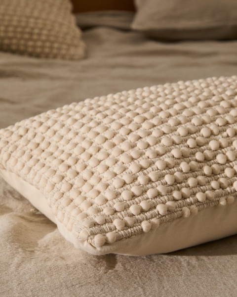 Чехол для подушки Mascarell из хлопка и полиэстера белого цветва 40 x 60 см от интернет-магазина IDODOM.RU