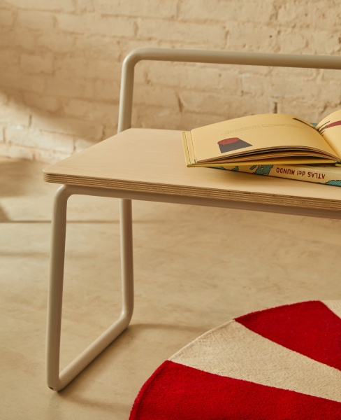 Скамейка из ясеневого шпона Tinn с бежевой металлической конструкцией, 75 см от интернет-магазина IDODOM.RU