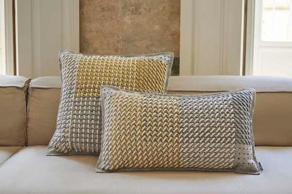 Подушка Canevas Geo Grey 50x50 см от интернет-магазина IDODOM.RU