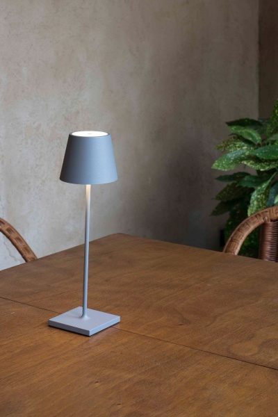 Портативная лампа Toc серая от интернет-магазина IDODOM.RU