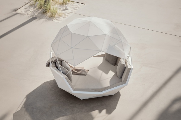 Уличная кровать Iglu с тканевым навесом от интернет-магазина IDODOM.RU