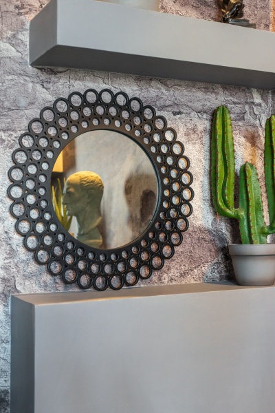 Зеркало Backbone Black от интернет-магазина IDODOM.RU