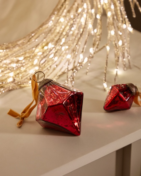Набор из 2 подвесных украшений Argin из красного переработанного стекла, 10 см от интернет-магазина IDODOM.RU