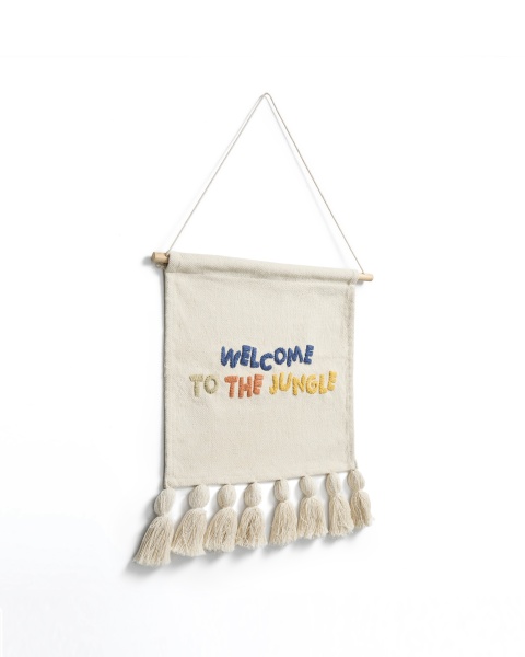 Настенный гобелен из хлопка Tandani бежевого цвета с разноцветными буквами и бахромой, 40 x 50 см от интернет-магазина IDODOM.RU