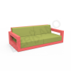 Диван Quarter lounge с подушками красного цвета, аксессуар зеленого цвета