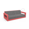 Диван Quarter lounge с подушками красного цвета, аксессуар графитового цвета