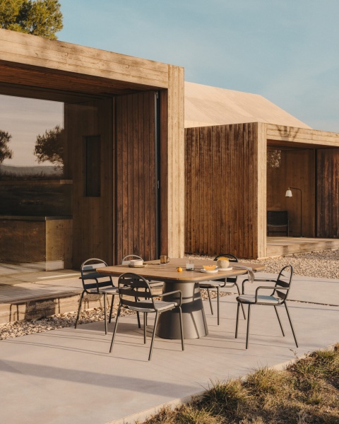 Tudons Садовый стол из алюминия серого цвета от интернет-магазина IDODOM.RU