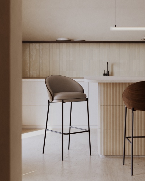 Стул барный Eamy из коричневой экокожи, ясеневого шпона с отделкой под орех и черного металла от интернет-магазина IDODOM.RU