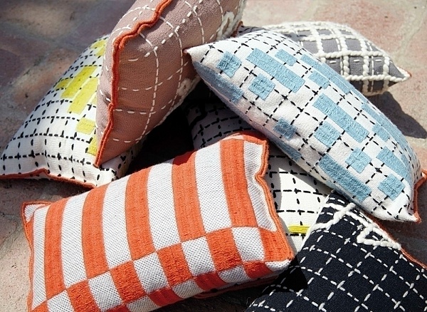 Подушка Bandas Space B Orange от интернет-магазина IDODOM.RU