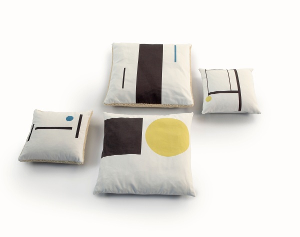 Подушка C1 WOOL 40*40 от интернет-магазина IDODOM.RU