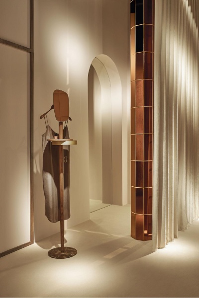 Вешалка напольная с зеркалом Momentos W орех / мрамор Emperador от интернет-магазина IDODOM.RU
