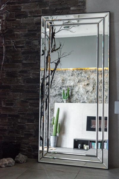 Зеркало Ruiz Black от интернет-магазина IDODOM.RU