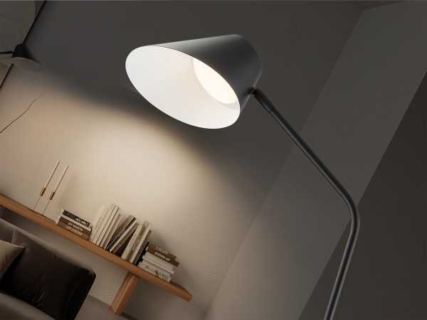 Esino Торшер 1L черный от интернет-магазина IDODOM.RU