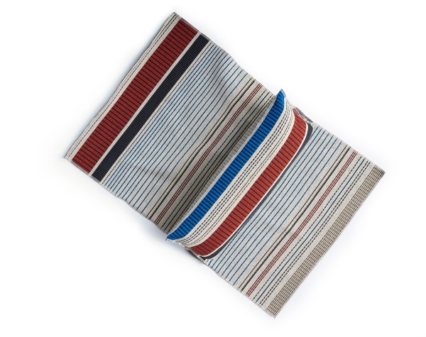 Подушка декоративная Estola от интернет-магазина IDODOM.RU