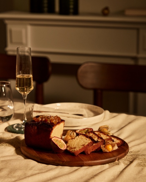 Доска сервировочная малая Klot из акации от интернет-магазина IDODOM.RU