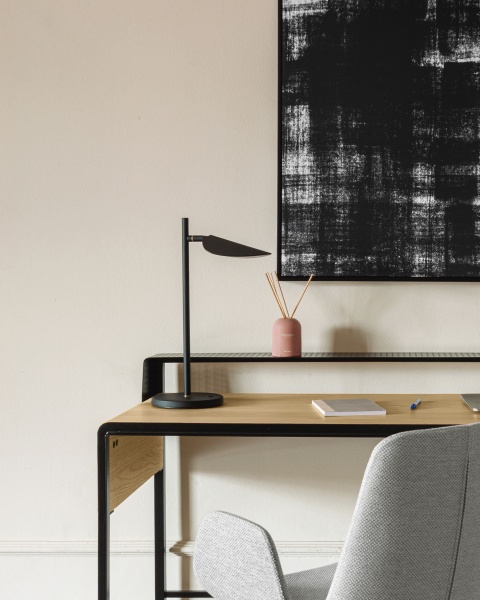 Настольная лампа Veleira от интернет-магазина IDODOM.RU