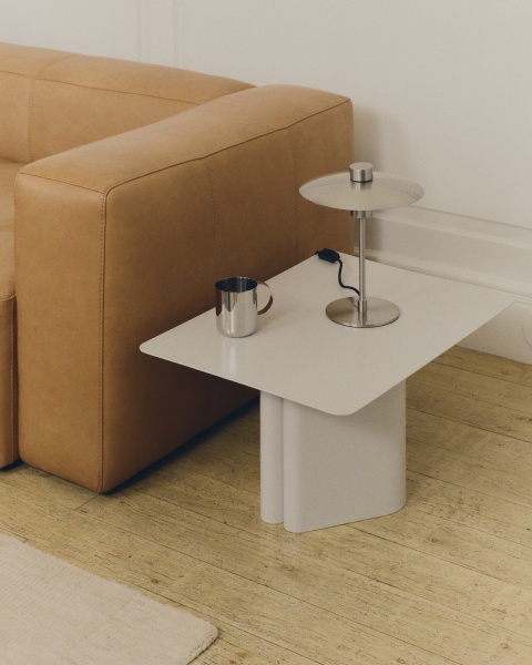 Столик Arvin из железа серого цвета 70 x 52 см от интернет-магазина IDODOM.RU