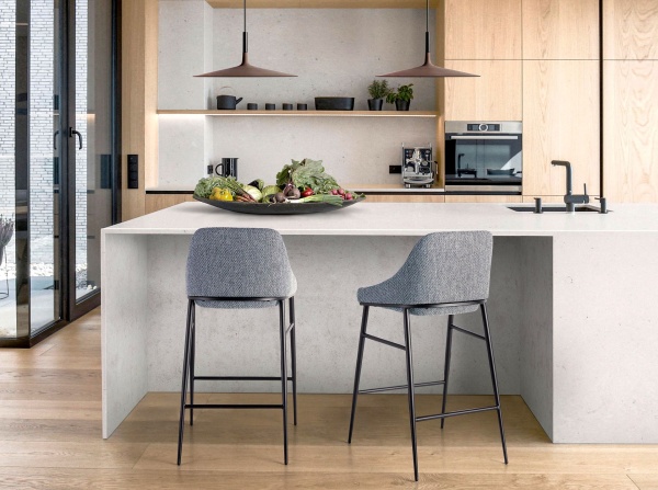 Барный стул A189/4103 с тканевой обивкой и стальной конструкцией от интернет-магазина IDODOM.RU