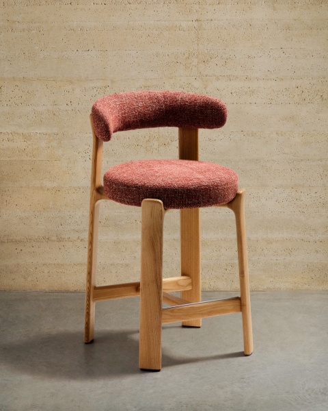 Полубарный стул Granite из терракотовой синели и ясеня с натуральной отделкой 65 см от интернет-магазина IDODOM.RU