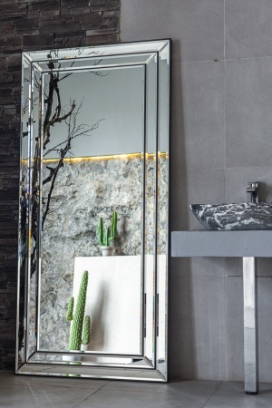 Зеркало Ruiz Black от интернет-магазина IDODOM.RU