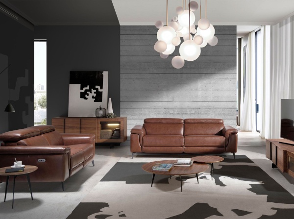 Сервант MK2005SB /3218 из ореха с внутренним освещением от интернет-магазина IDODOM.RU