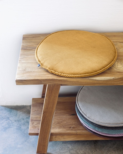 Круглая вельветовая подушка на стул Sora горчичная 35 см от интернет-магазина IDODOM.RU