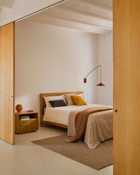 Прикроватная тумбочка Helvine с 1 ящиком из дубового шпона 60 x 52 см от интернет-магазина IDODOM.RU