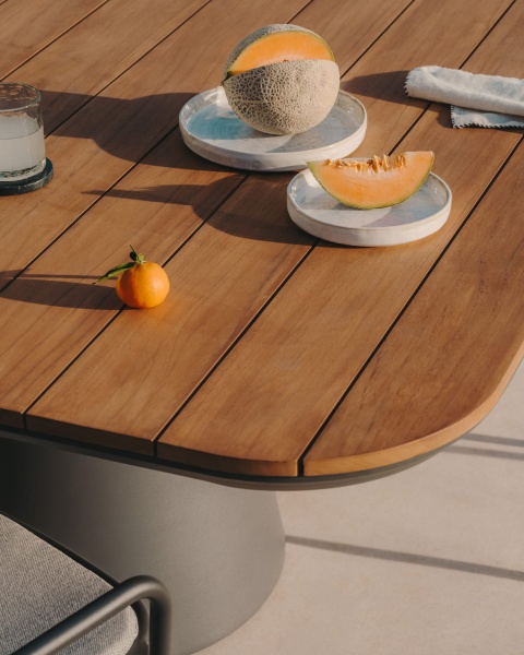 Tudons Садовый стол из алюминия серого цвета от интернет-магазина IDODOM.RU