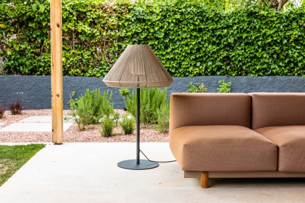 Торшер Saigon OUT 1200 C70 серый/бежевый от интернет-магазина IDODOM.RU