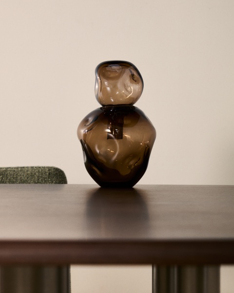 Ваза Olivet из коричневого стекла 30 см от интернет-магазина IDODOM.RU