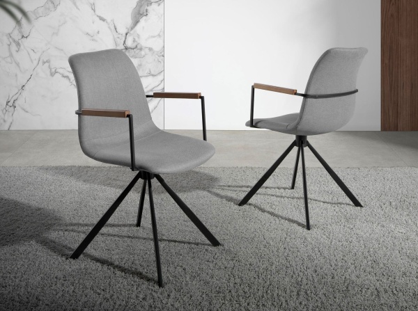 Вращающийся стул 4105/F3251A с тканевой обивкой и ножками из черной стали от интернет-магазина IDODOM.RU