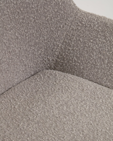 Стул Konna из светло-серой ткани букле с ножками из массива ясеня от интернет-магазина IDODOM.RU