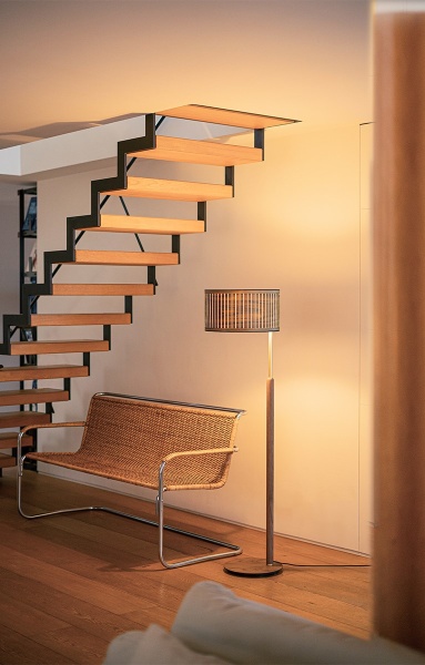 Торшер Autumn орех/латунь от интернет-магазина IDODOM.RU