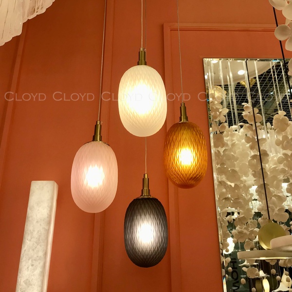 Подвесной светильник Cloyd ZAPFEN P1 / Ø13 см - латунь - розовое стекло (арт.11435) от интернет-магазина IDODOM.RU