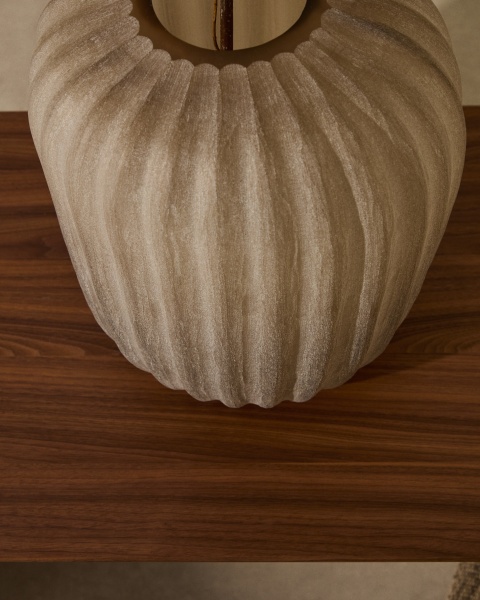 Ваза из стекла Lumia  бежевого цвета 38см от интернет-магазина IDODOM.RU