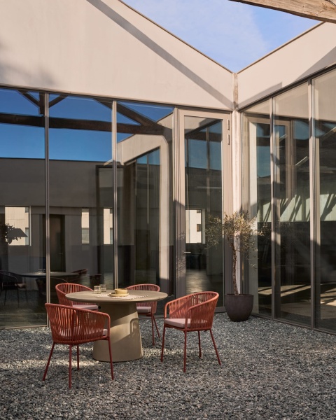 Цементный стол Itai, 120 см от интернет-магазина IDODOM.RU