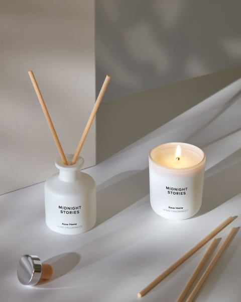 Ароматическая свеча Midnight Stories 65 г от интернет-магазина IDODOM.RU
