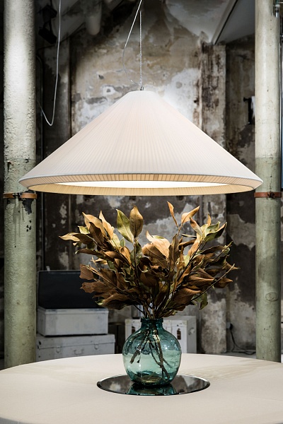 Белый подвесной светильник Hue In ø130 от интернет-магазина IDODOM.RU